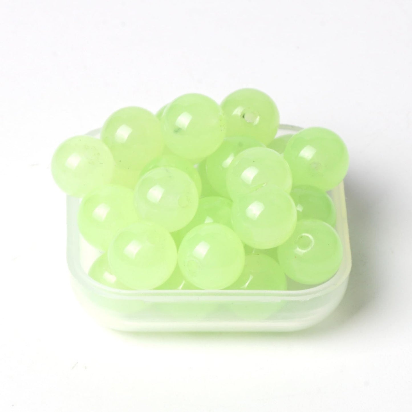 ACYUNLEI 100Pcs Natural Stone Beads 6mm Mint Green Jasper Round Loose Gemstone Energy Healing Beads Hole Size 1mm DIY Smooth Beads for Bracelet Necklace Earrings Jewelry Making
