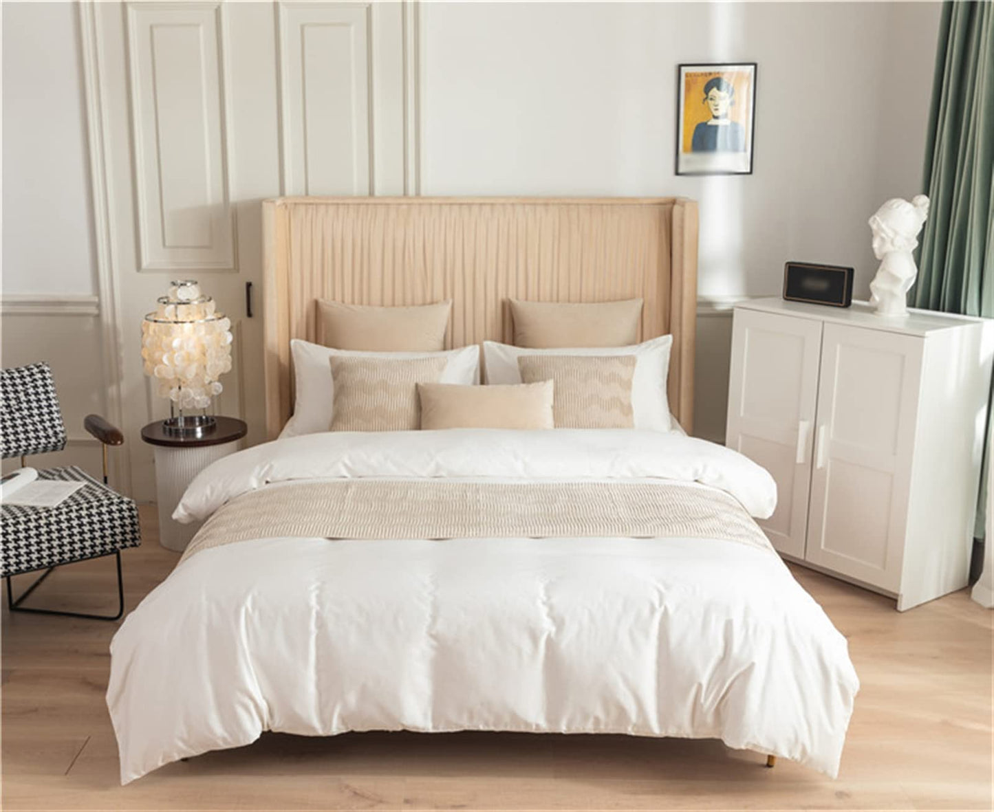 Fudaiki Bed Runner Solid Quilted Fleece Bed Throws for Foot of Bed Bedding Scarf Protection for Bedroom Hotel Full/Queen Beige