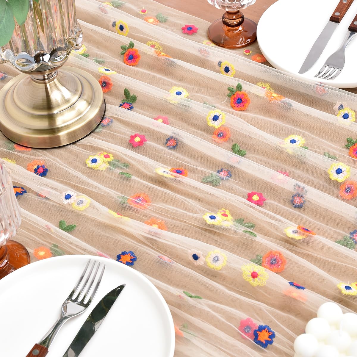 Joanlody Champagne Embroidery Daisy Spring Summer Table Runner 10ft Florals Seasonal Easter Tulle Table Runner Holiday Kitchen Dining Table Decoration for Home Party Indoor