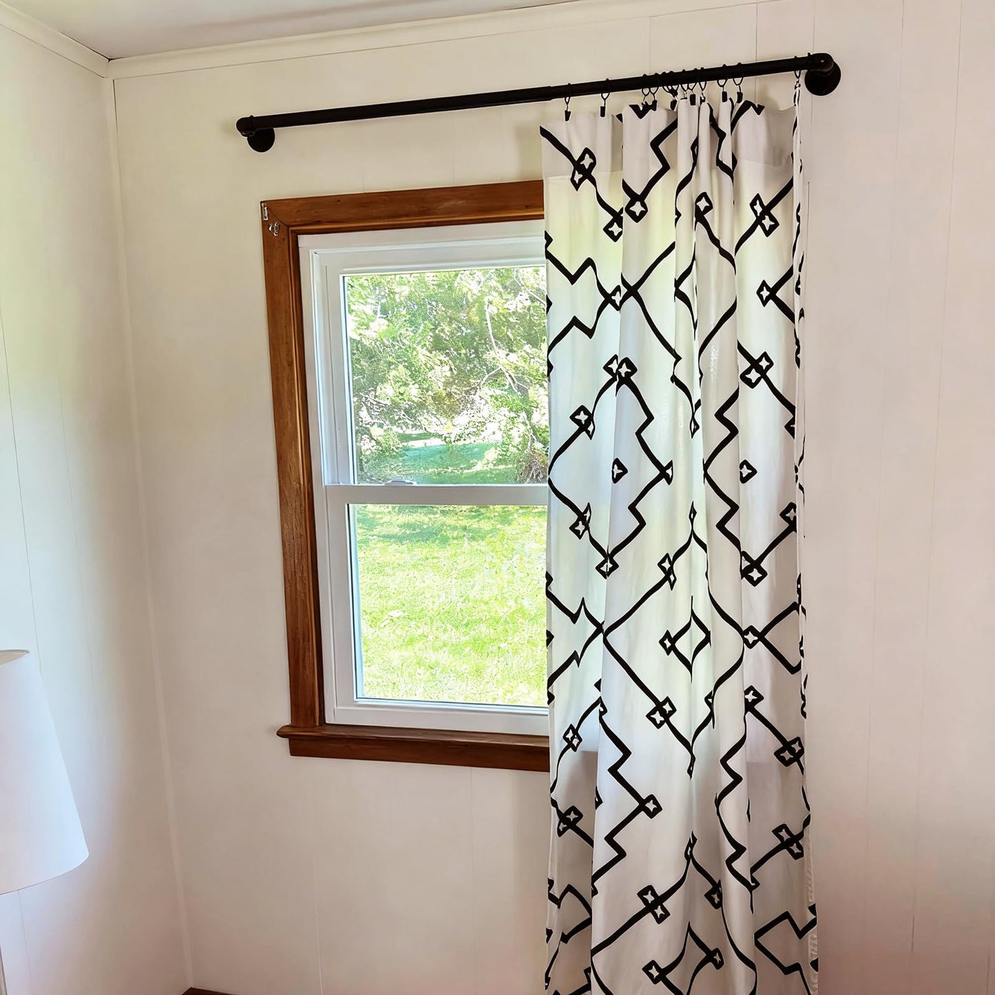 Homyplaza 44 Pack Black Curtain Rings with Clips, Curtain Hooks for Hanging, Heavy Duty Drapery Rings, Polish Rustproof Curtain Clips Hangers for Drapes, 1.26" Interior Diameter, Fits up to 1.14" Rods