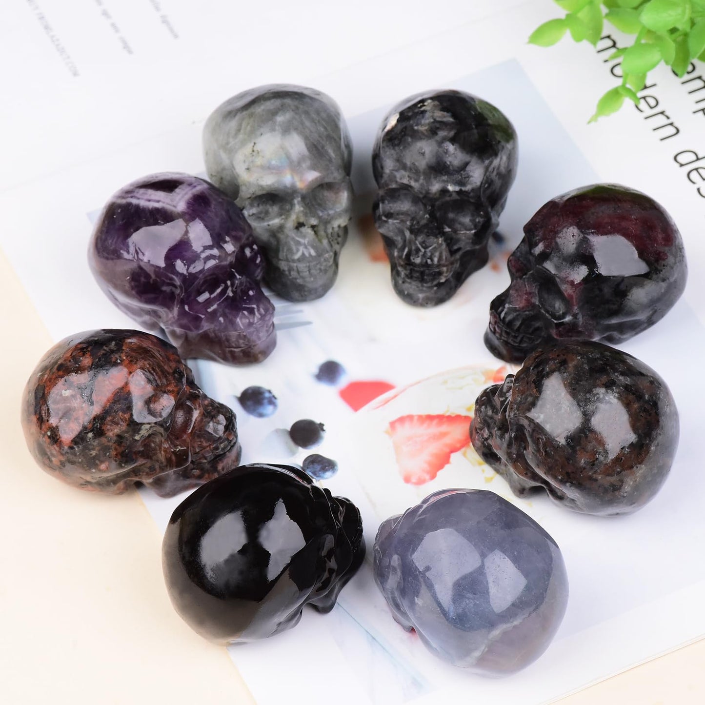 QLRSUXN 2 Inch Labradorite Crystal Skulls Decor,Human Skull Sculpture Statues Healing Crystal Decor,Halloween Skull Figurines,Home Office Decoration Christmas Meditation Gifts for Men Women