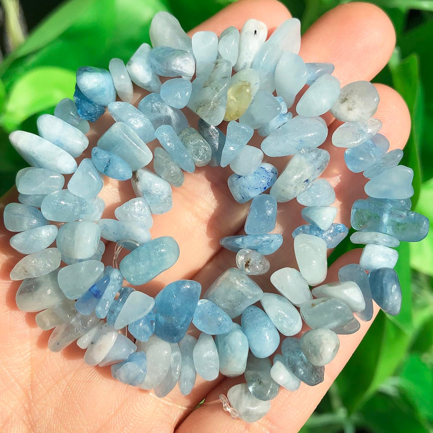 NITOPUPU 30in Aquamarine Natural Chip Stone Beads 5-8mm About 230pcs, Irregular Drilled Sky Blue Bead for Bracelets Jewelry Making Supplies for Adults, DIY Crafts.