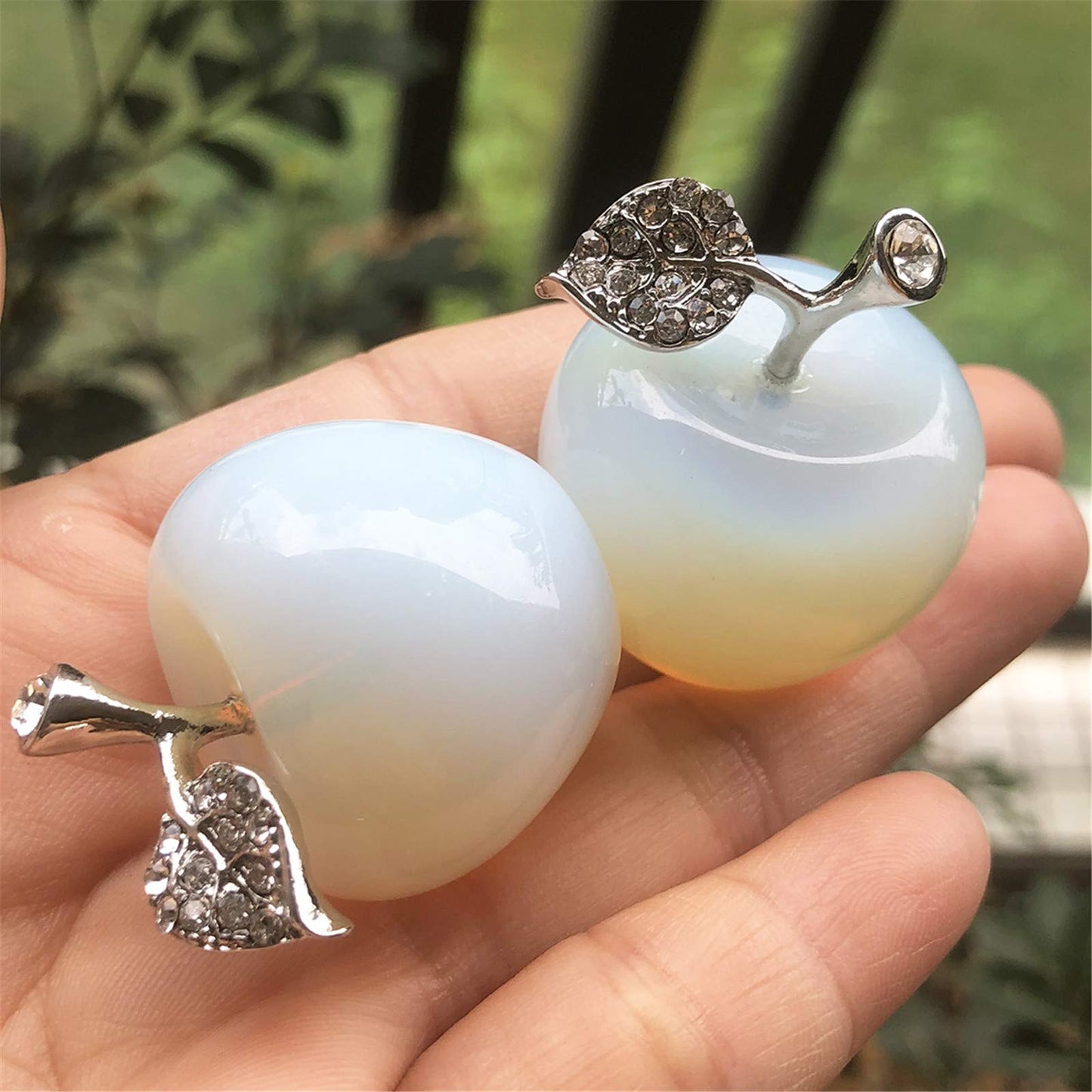 Fekuar Neyisaa Synthetic Opalite Crystal Apple Decor, Healing Crystals Pocket Stone Fruit Figurine Craft Home Decoration 30mm