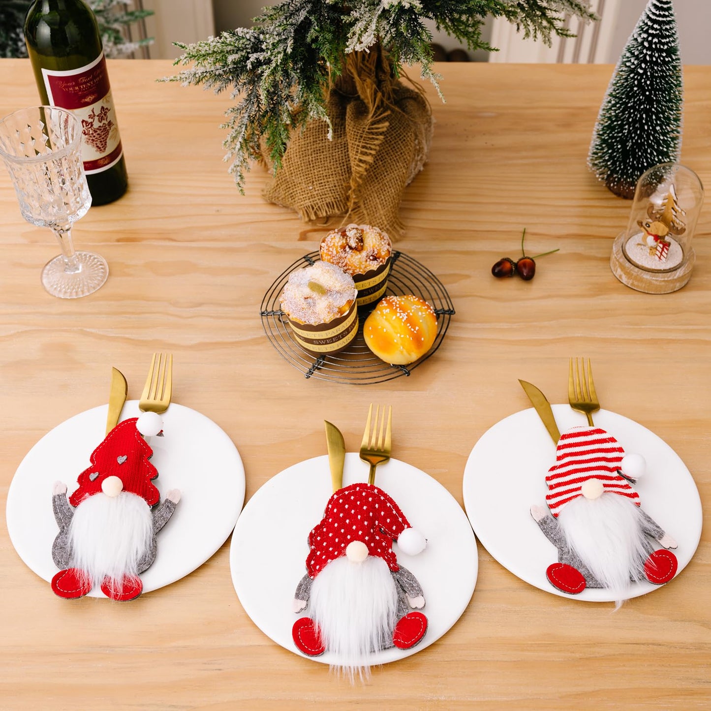 Vomika 3PCS Christmas Silverware Utensil Holders, Cutlery Fork Spoon Knife Storage Bags, Premium Tableware Holder for Xmas Party Dinner Table Decoration