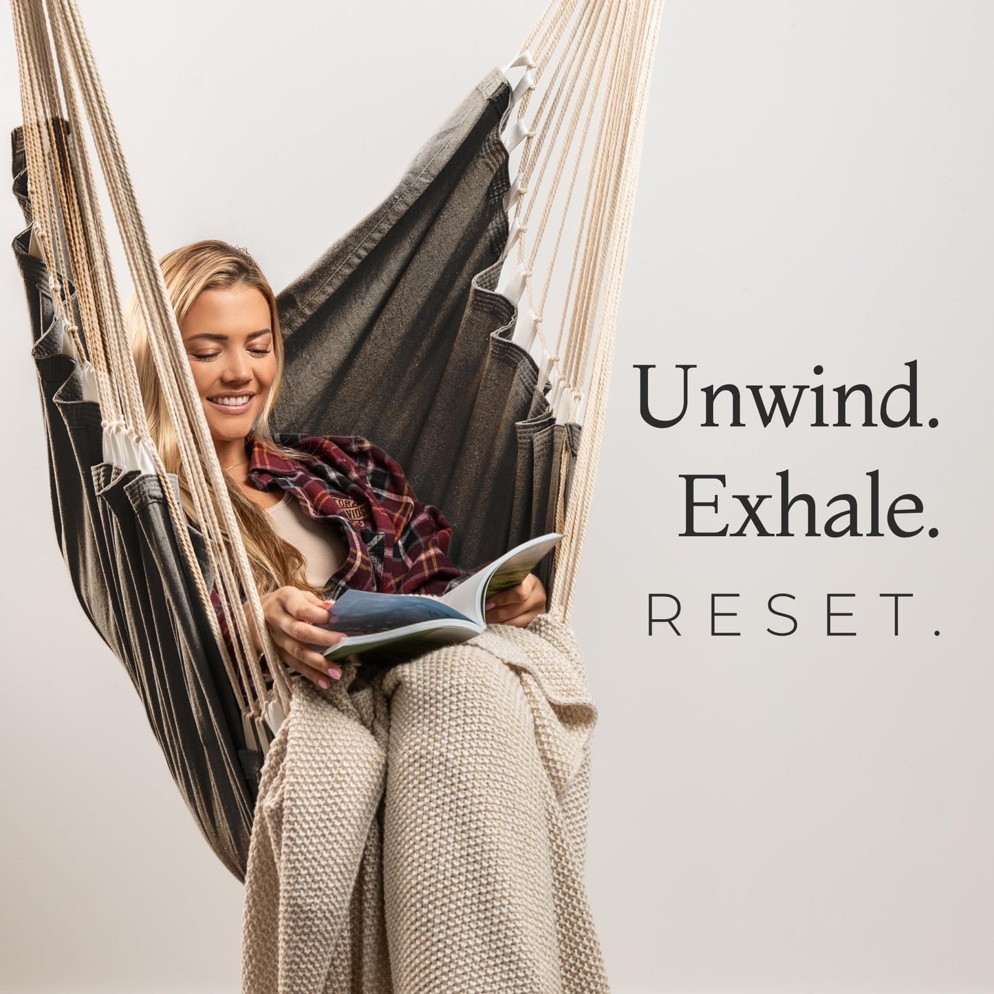 Hanging Hammock Chair Swing โ Hanging Chair Outdoor & Indoor - Hammock Swing Chair โ Quick & Easy Setup with Hardware Kit โ Durable & Spacious Full Body Support โ Holds 440 Lbs
