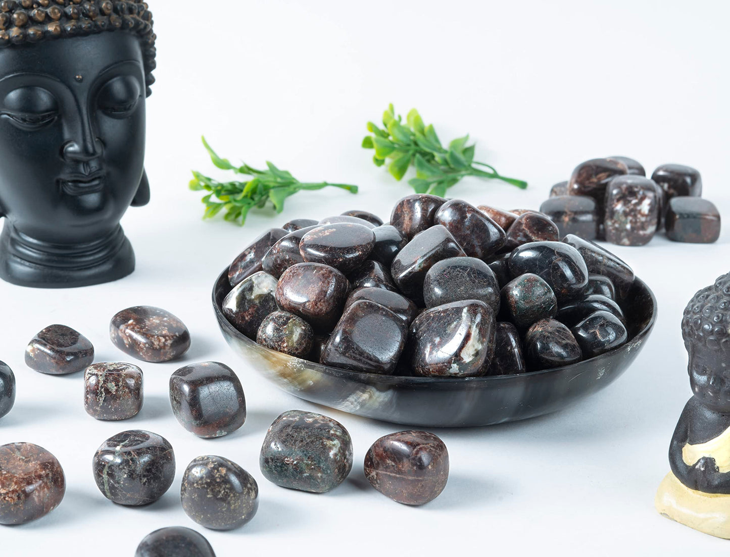 Crocon 1LB Garnet Tumbled Stones and Crystals Bulk 2000+ Carats, Polished Stones - Rock Collection - vase Filler tumbles Crystals Healing Reiki - Gemstone Gifts, Fountain tumbles Size 20 mm