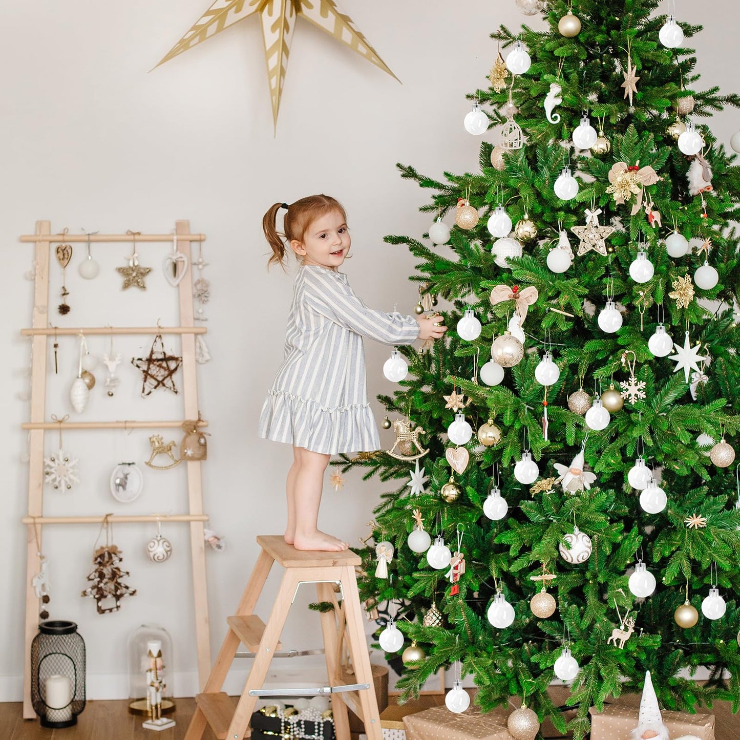 36 Pcs 1.57 inches White Christmas Ball Christmas Tree Ornaments Christmas Tree Pendants Xmas Shiny Balls Baubles Set Christmas for Christmas Tree Hanging Wreath Garland Decorations(White)