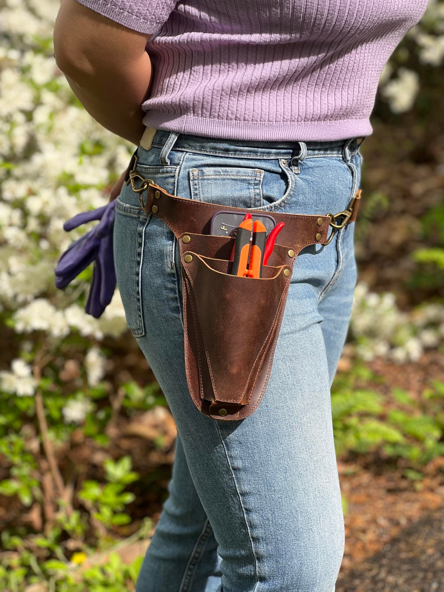 Garden Tool Belt, Handmade Premium Leather with Pouches Pockets Holster for Women & Men, Gardeners, Florists, Electrician, Carpenter, Flower Farmer, Landscaper, Construction (Small Size)