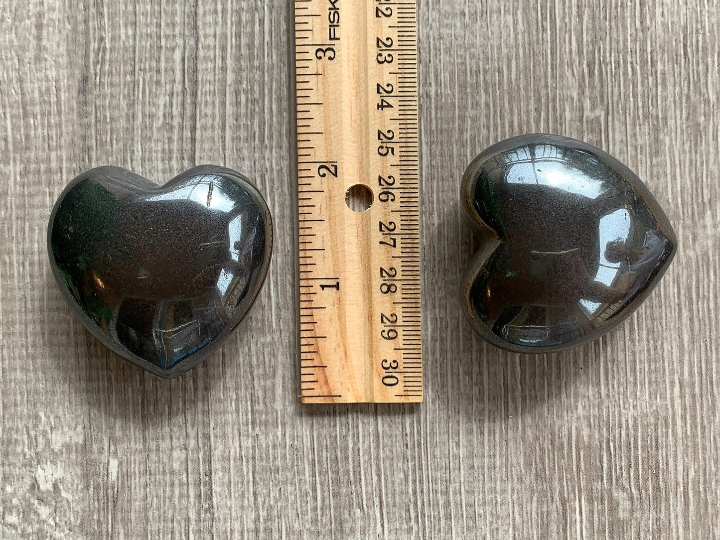 GAF TREASURES Hematite Heart Crystal, Gray, 1.75" - 2" (45mm - 50mm), 4-5 oz, 126.75 Carats, SI1-SI2 Clarity, Untreated