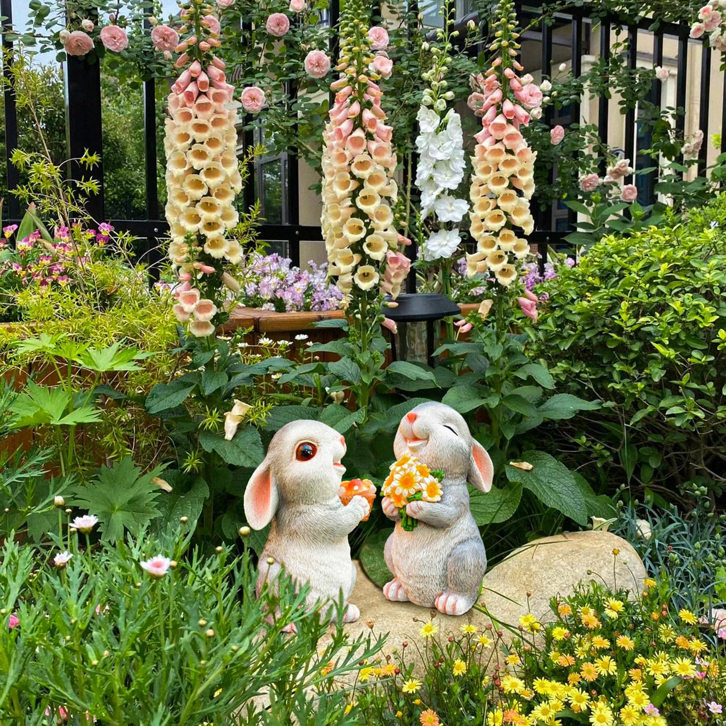 WONDHOME Solar Rabbit Garden Statues Outdoor Bunny Decor Resin Rabbit Figurine Holding Sunflower with LED Lights for Proch Patio Lawn Yard Mother's Day Christmas Birthday Gardening Gifts for Mom Women