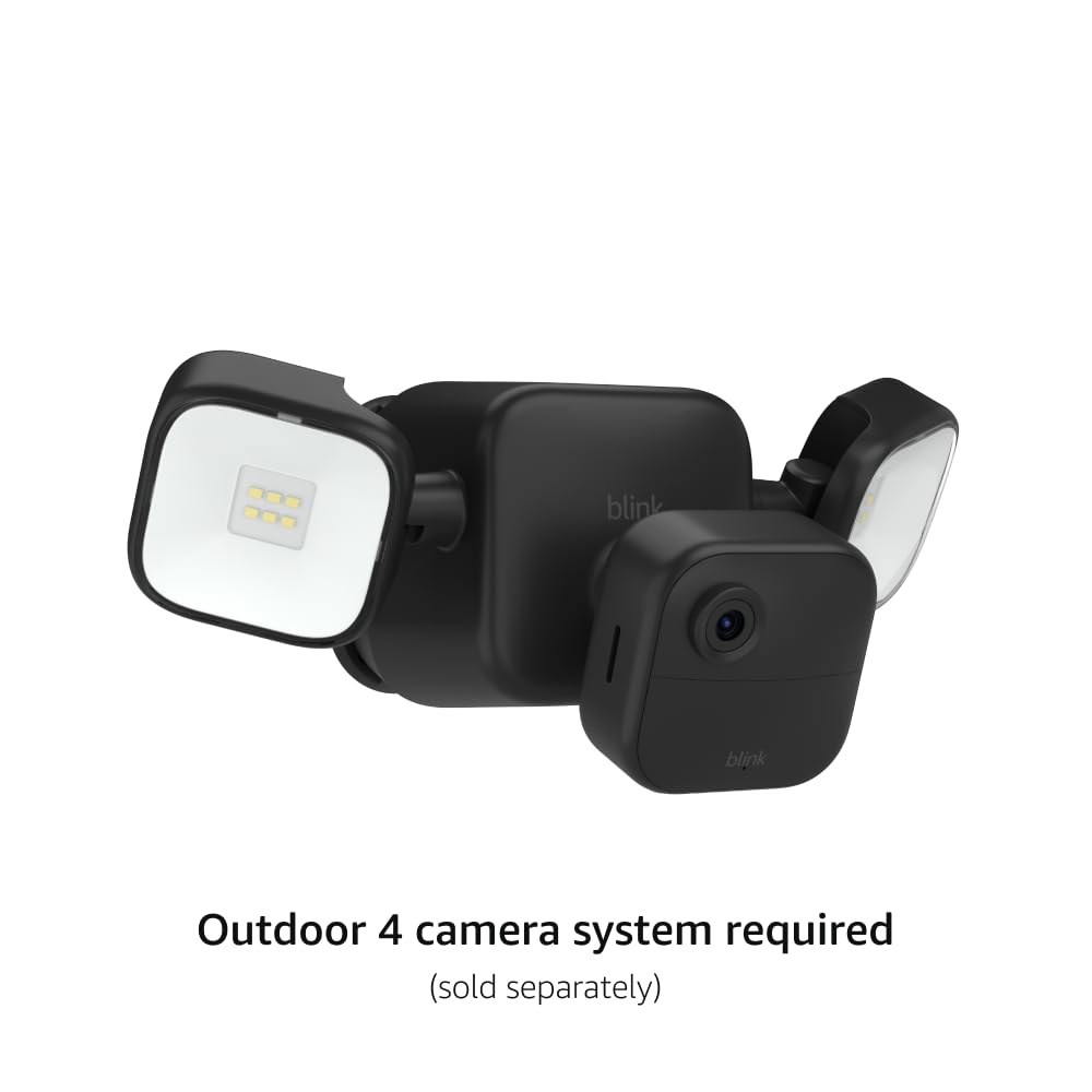 Blink Outdoor Floodlight Mount – Wire-free, 700 lumens, two-year battery life, set up in minutes