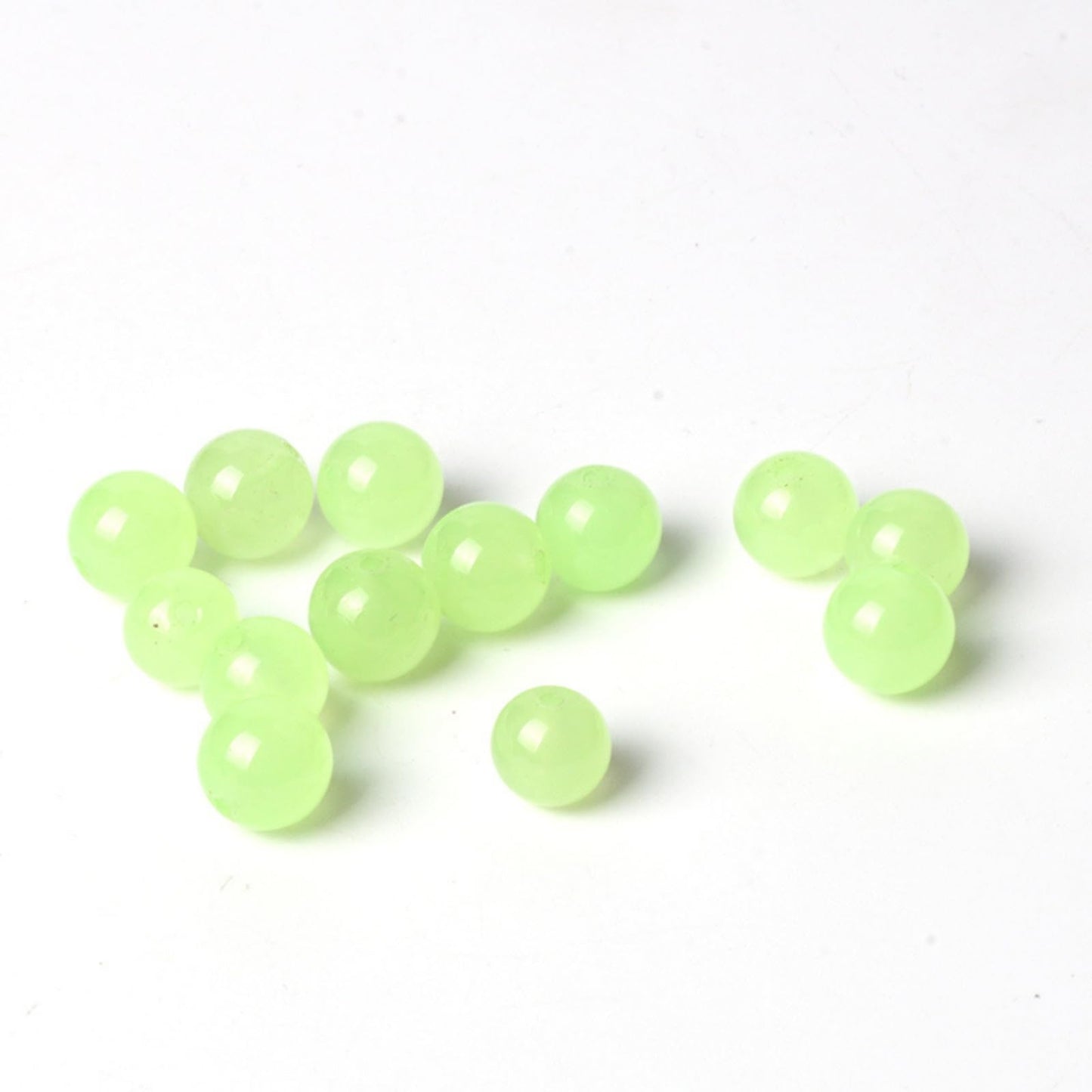 ACYUNLEI 100Pcs Natural Stone Beads 6mm Mint Green Jasper Round Loose Gemstone Energy Healing Beads Hole Size 1mm DIY Smooth Beads for Bracelet Necklace Earrings Jewelry Making