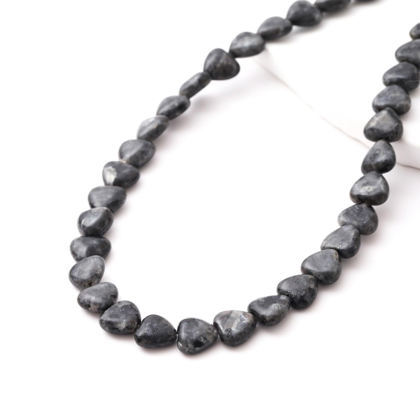 Natural Heart Shaped Black Labradorite Stone Beads 10mm Loose Crystal Healing Beads for DIY Necklace Bracelet Making Gemstone Craft Supplies