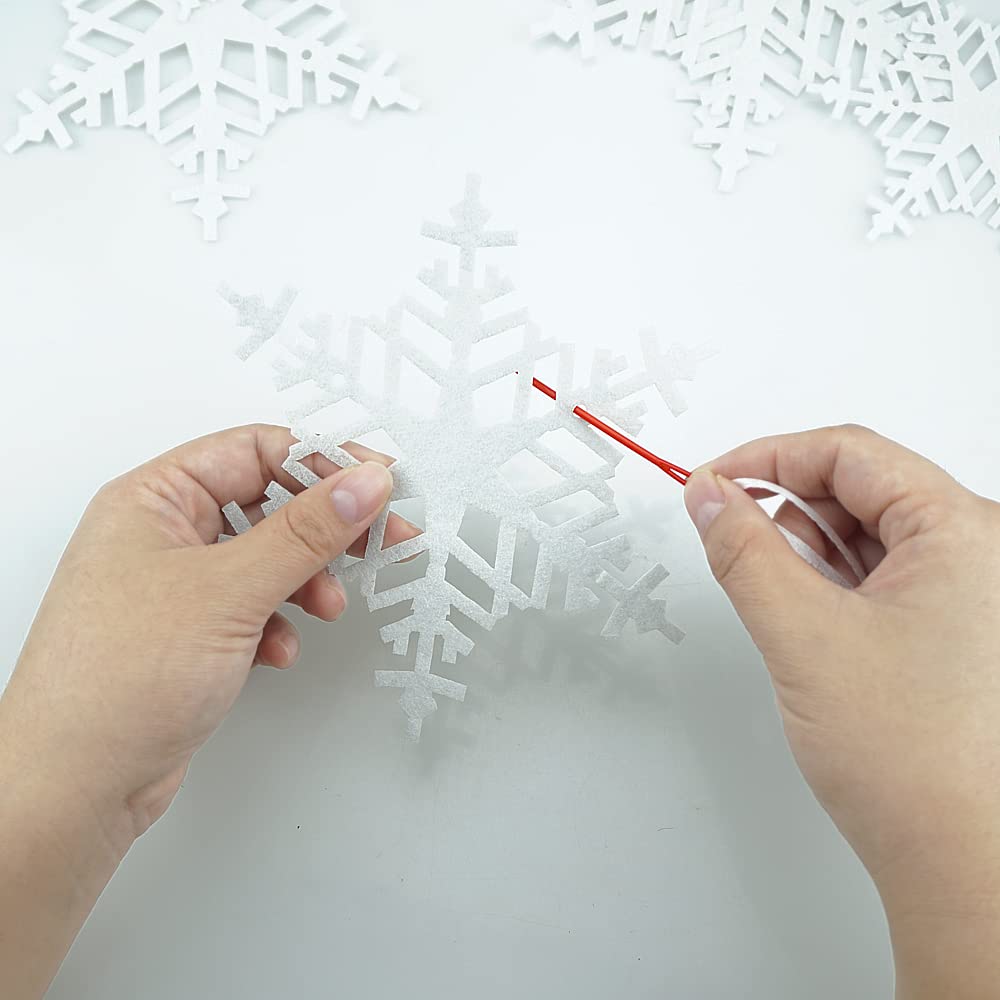 FAZHBARY White Snowflake Garland Felt Banner Winter Garland Snow Banner Christmas Snowflakes Holiday Party Decorations Pack of 2