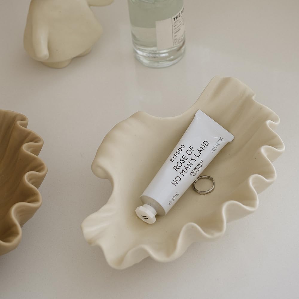 WENSHUO Ocean Shell Ceramic Decorative Bowl, Jewelry Dish for Rings, Trinkets, Crème (Matte Crème)