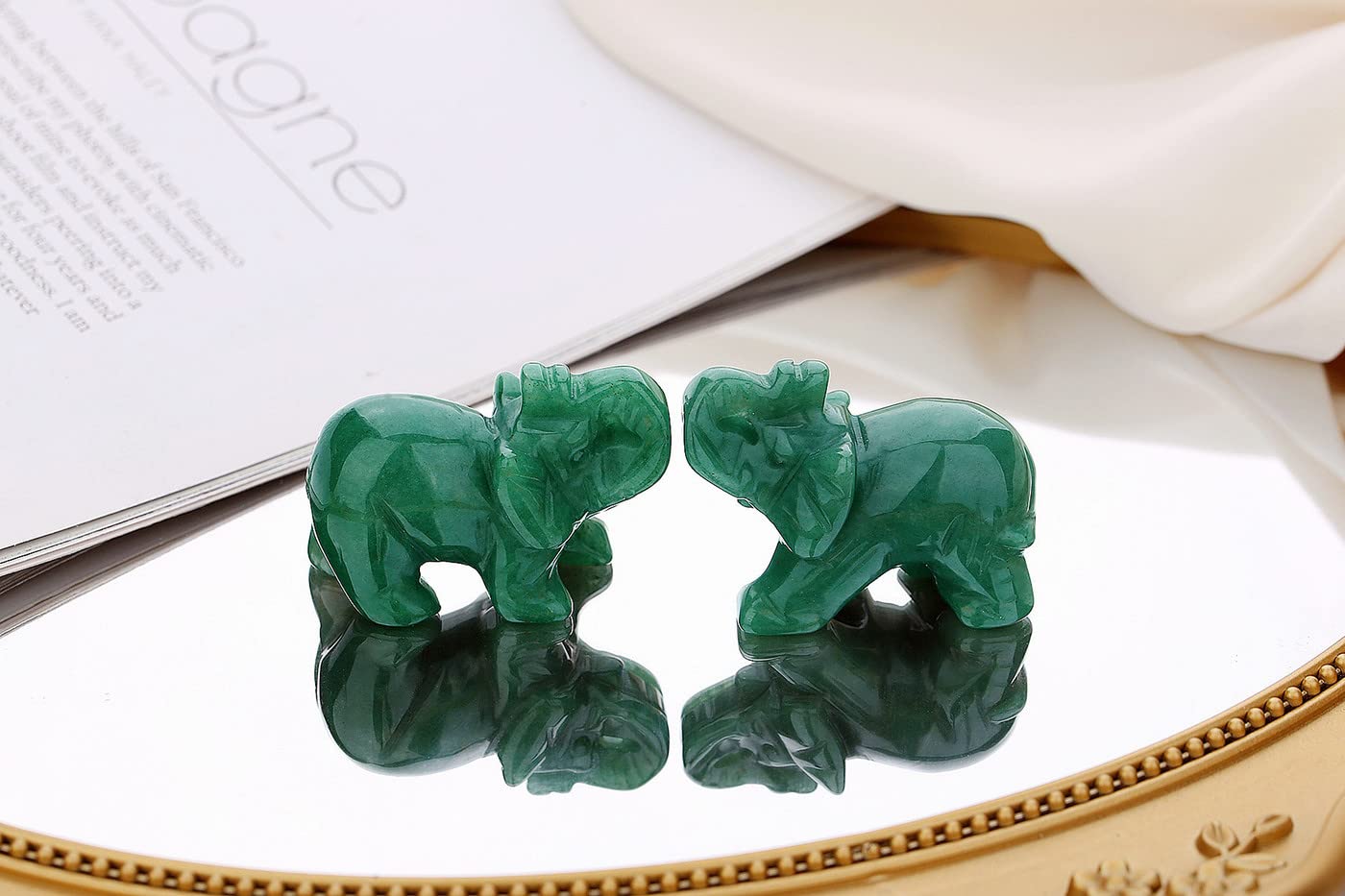 QINJIEJIE Green Aventurine Elephant Crystals Elephant Decor Pocket Polished Crystal Statue Guardian Figurine Office Hippie Room Cute Green Desk Decor Spiritual Gift Love Christmas Stocking Stuffers