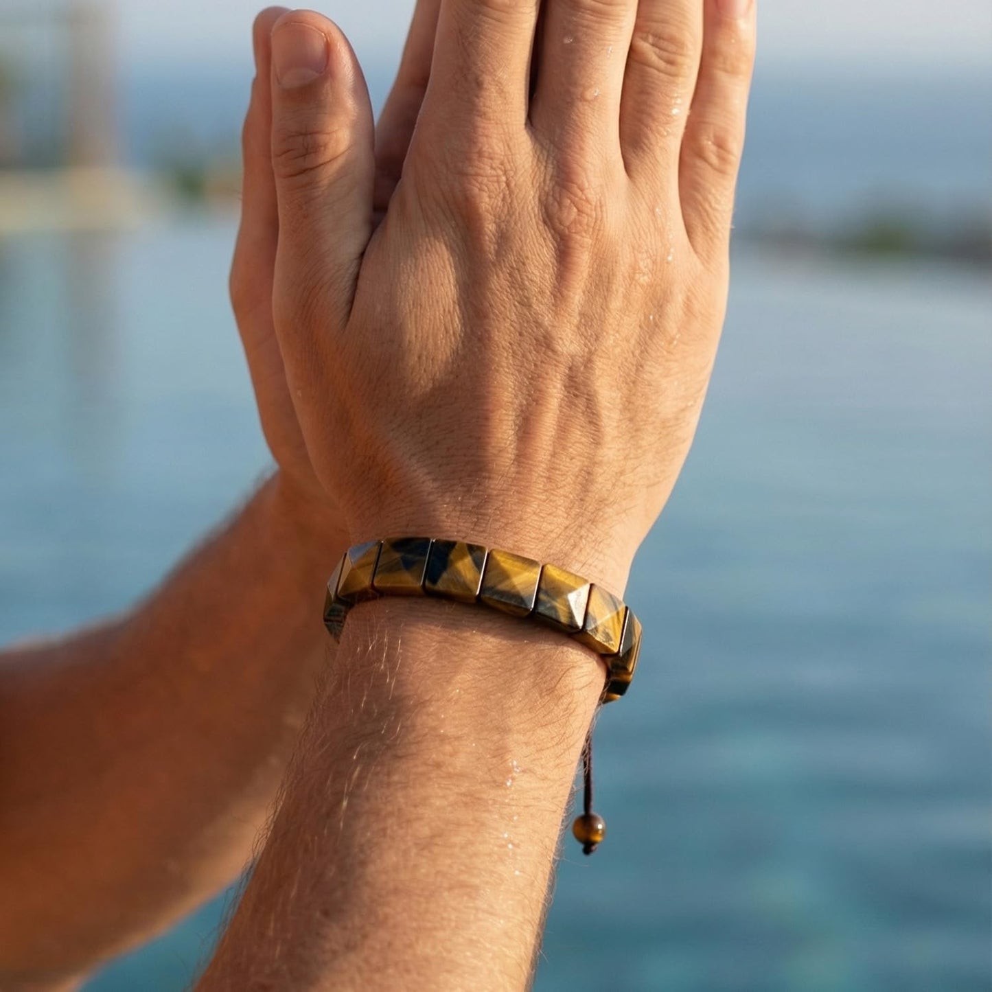 GALKCRST Tiger Eye Bracelet Men, Natural Yellow and Blue Stone Beads, Balance and Protection Tiger Eye Energy Stone, Handmade Crystal Bracelet with Premium Jewelry Box, Gift for Him