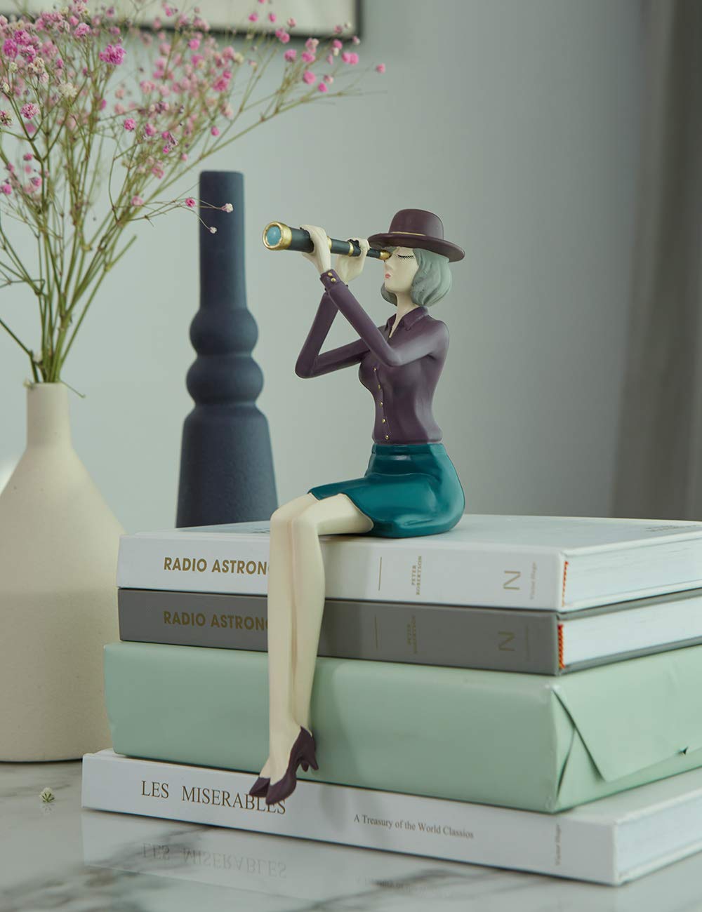 HAUCOZE Woman Figurine Statue Telescope Art Sculpture Modern Home Decor Gift for Living Room Bedroom Office Polyresin 9.1 Inch