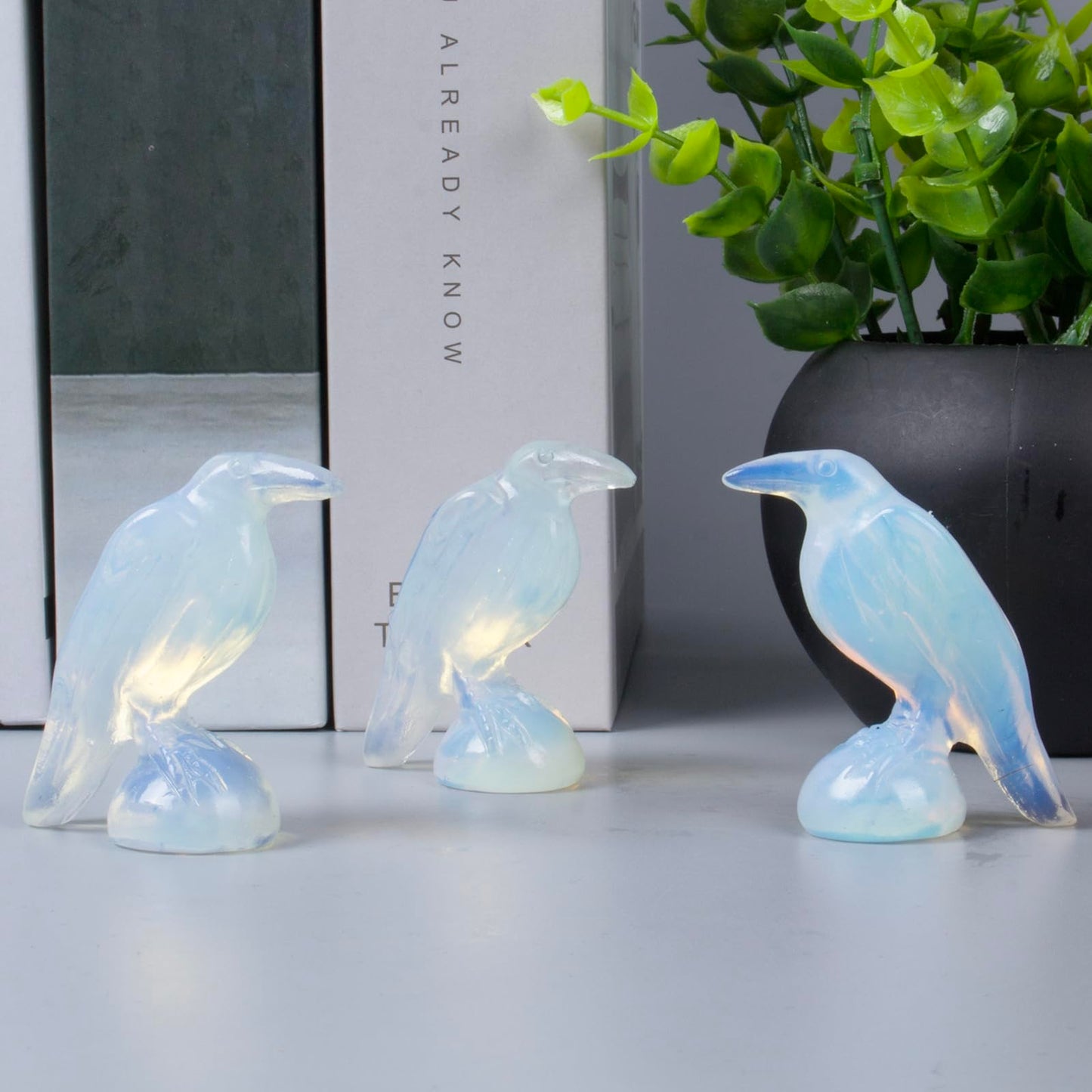 QLRSUXN Opalite Raven Figurines,2 Inch Healing Crystal Animal Statues, Lucky Guardian Pocket Crow Figurines as Women’s Gifts,Raven Statues for Office Home Decor and Ornament.