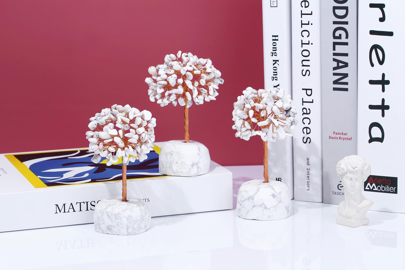 QINJIEJIE White Howlite Healing Crystals Tree Decor Natural Stone Crystal Reiki Gemstone Base Copper Wire Money Tree of Life Home Office Decor Spiritual Energy Feng Shui Good Luck Gift