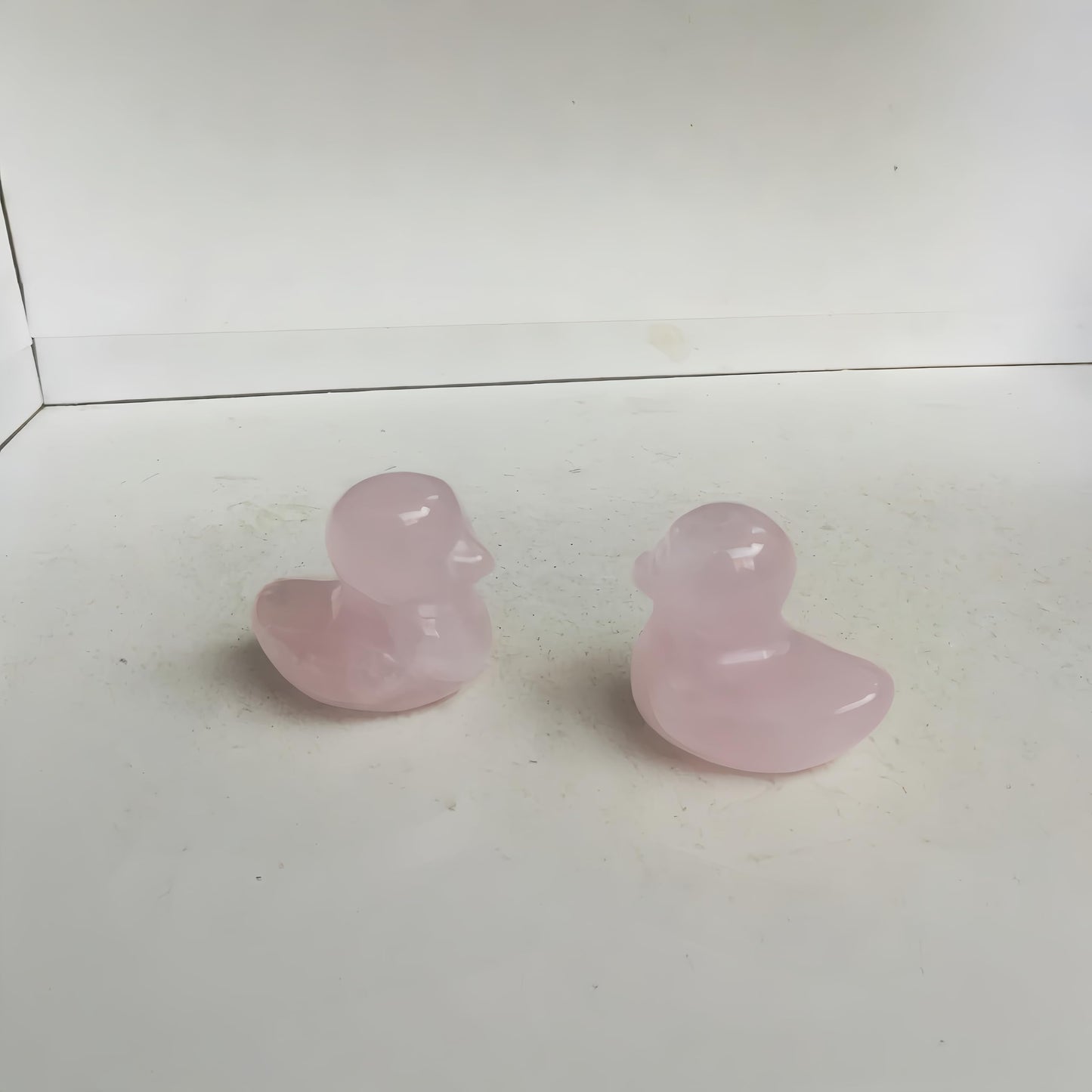 Bacatgem Natural Rose Quartz Crystal Duck Carving Positive Energy Home Decoration Desk Decor,1.18 Inchs Crystal and Healing Stone Ornament