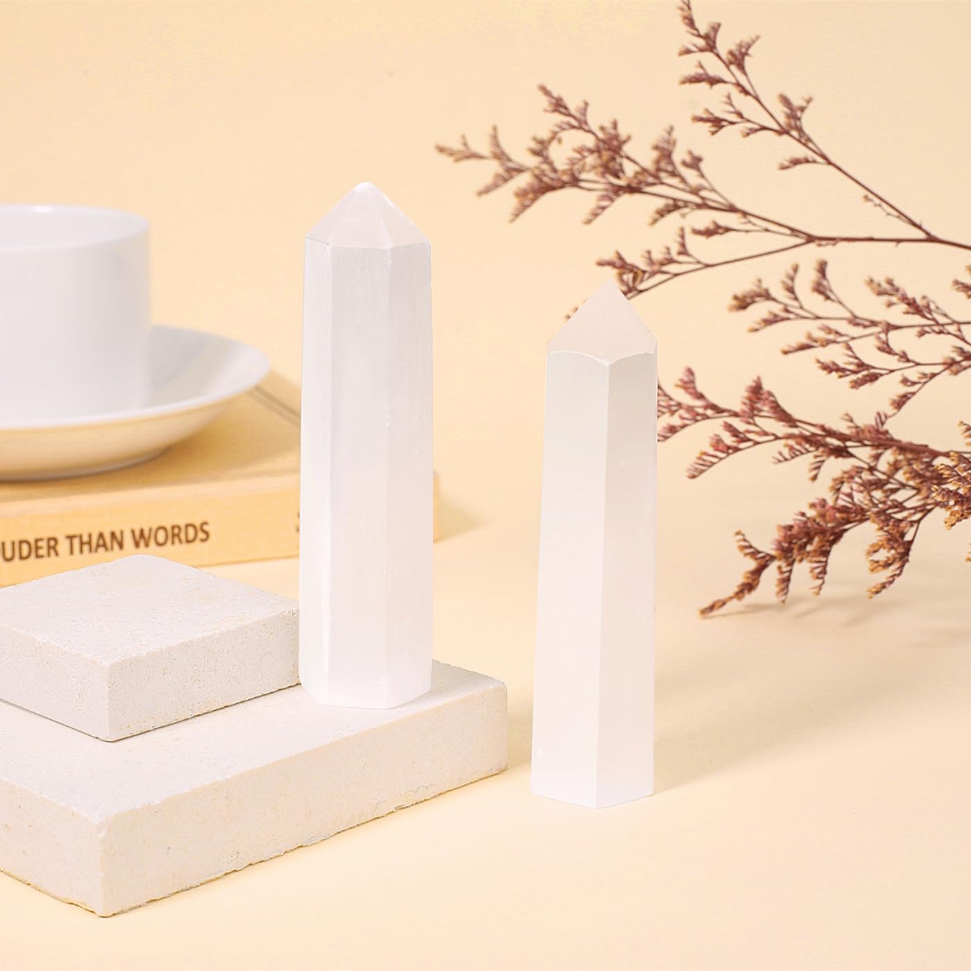 ZHIYUXI 3.7-4" Selenite Crystal Tower Gemstones Gifts Stone 1 Pc Large Crystals Hexagonal Pointed Crystal Wand Reiki Energy Balancing Meditation Therapy Decoration