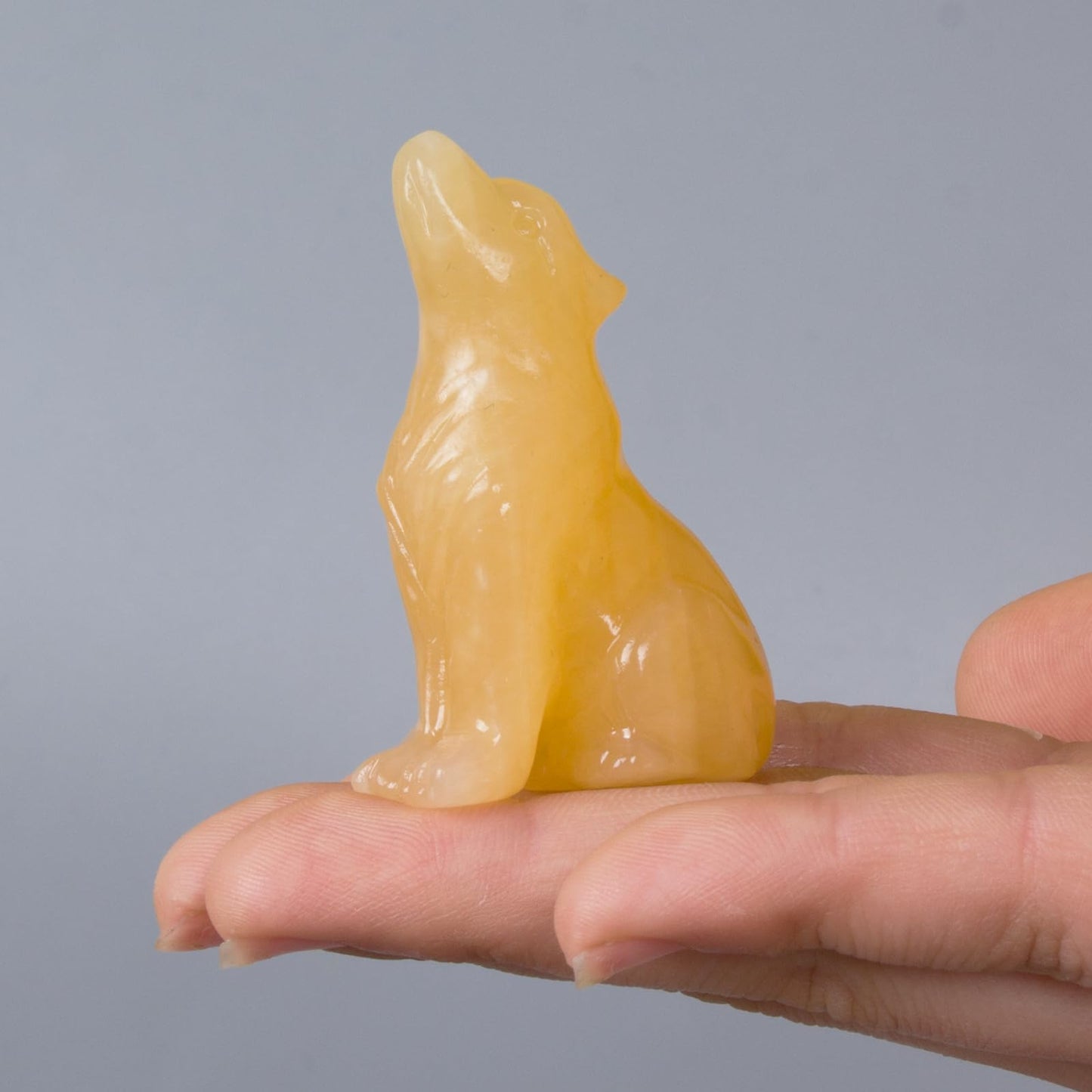 Ytbeoxk 2.1 Inch Yellow Jade Wolf Crystal Statue Gifts Healing Crystal Decor，Wolf Totem Figurines Stone Energy Gemstones, in Bedroom Office Christmas Meditation Gifts for Men Gril Women