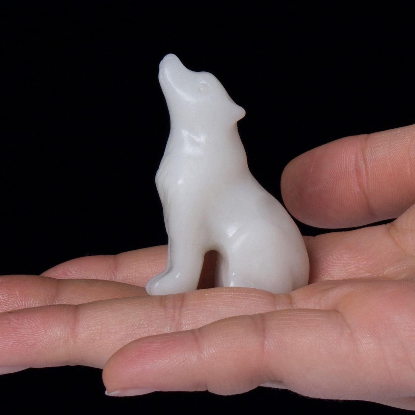 Ytbeoxk 2 Inch White Jade Wolf Crystal Statue Wolf Decor Healing Crystal Wolf Figurines Hand Carved Stone Energy Gemstones for Luck Statue in Home and Office Meditation
