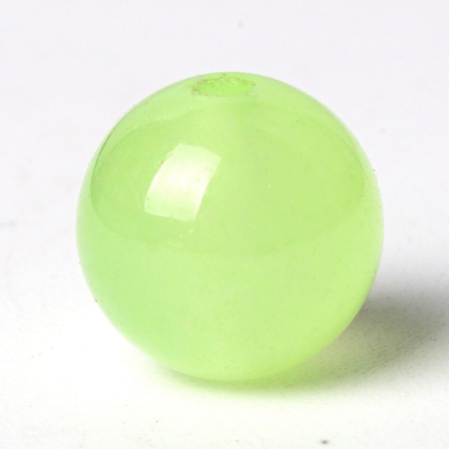 ACYUNLEI 100Pcs Natural Stone Beads 6mm Mint Green Jasper Round Loose Gemstone Energy Healing Beads Hole Size 1mm DIY Smooth Beads for Bracelet Necklace Earrings Jewelry Making