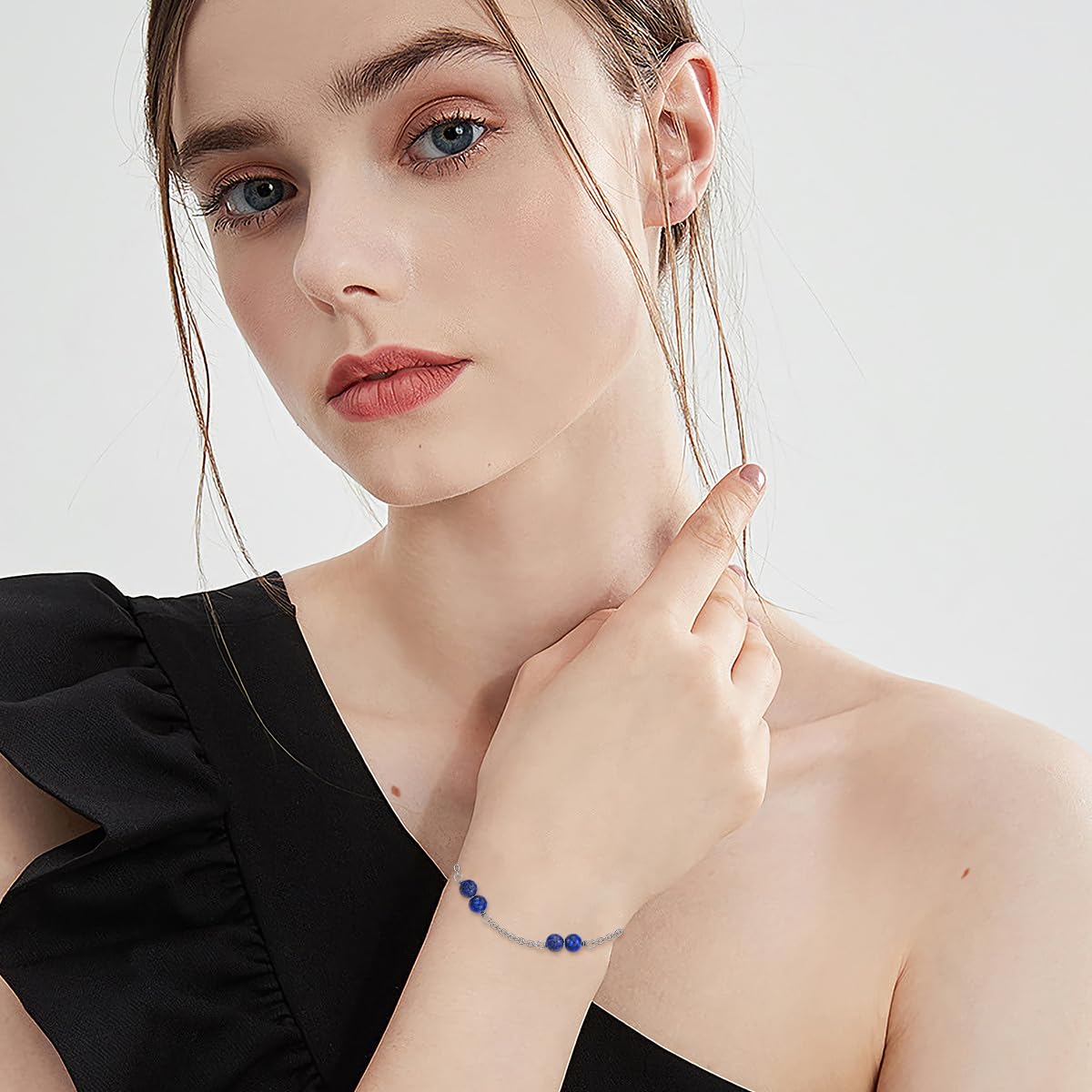 BETHZA Natural Lapis Lazuli Bracelet for Women 8mm Round Shaped Blue Lapis Gemstone Adjustable Bracelets Boho Bead Jewelry for Birthday