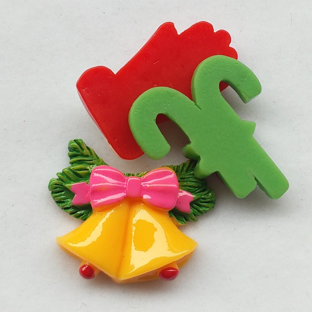 Dandan DIY Random 20pcs Mix Lots Christmas Tree Snow Beer Resin Flatback Button Art Album Flatback Scrapbooking Embellishments DIY Decoration Scrapbooking Craft