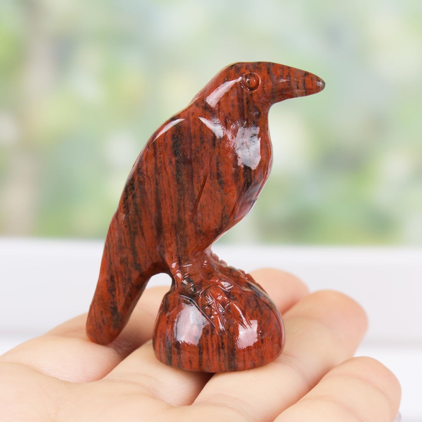 QLRSUXN Natural Red Sesame Stone Raven Figurines, 2 Inch Healing Crystal Animal Statues, Lucky Guardian Pocket Crow Figurines as Women’s Gifts, Raven Statues for Office Home Decor and Ornament.