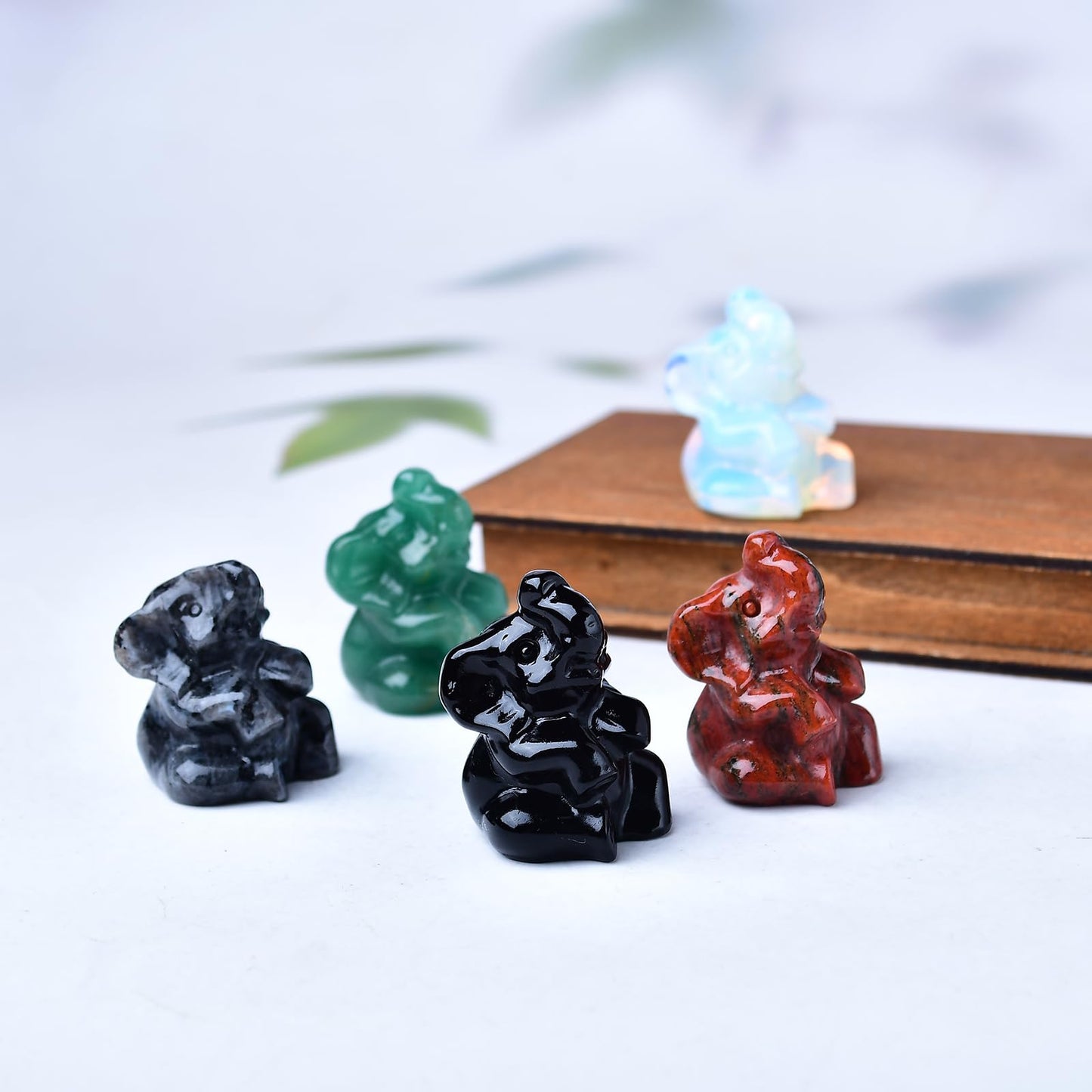 WUYOUSHI Sesame Stone Elephant Decor Figurine Crystals and Healing Stones Elephant Statue Polished Pocket Gemstones Bedroom Office Desk Home Decoration A Lucky Decoration