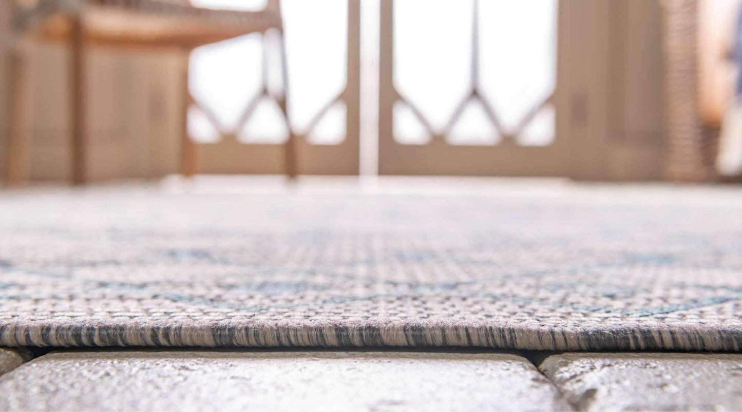 Unique Loom Outdoor Trellis Collection Area Rug - Tribal Trellis (5' 1" x 8' Rectangle, Light Blue/ Ivory)
