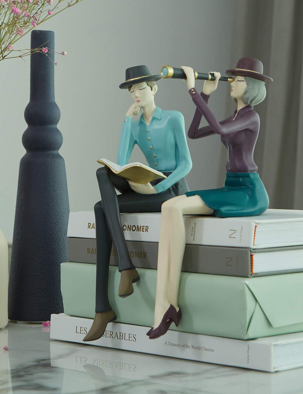 HAUCOZE Woman Figurine Statue Telescope Art Sculpture Modern Home Decor Gift for Living Room Bedroom Office Polyresin 9.1 Inch