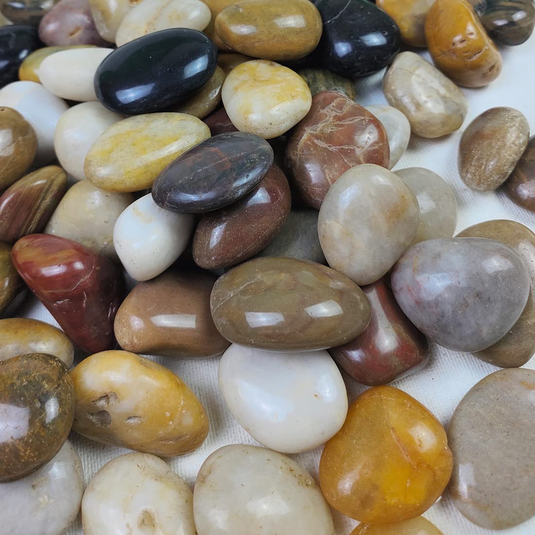 FANTIAN 20 lbs Decorative Pebbles for Outdoor Landscaping, 1-2 inch Polished River Rocks for Plant Outdoor, Aquarium, Vase, Fish Tank Gravel, River Stones and Garden Rocks
