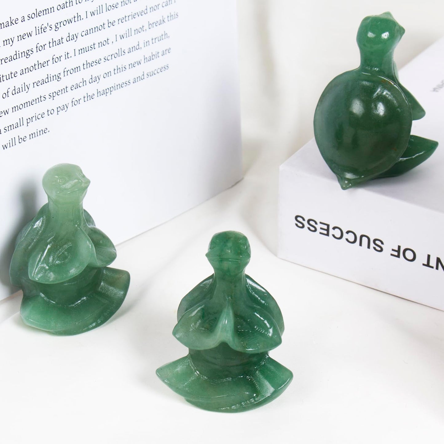 QLRSUXN Green Aventurine Sea Turtle Meditation Crystal Yoga Sculpture,Hand Carved Healing Figurine Spiritual Decor Chakra Balancing Gift,Zen Statue for Home Office Decorations