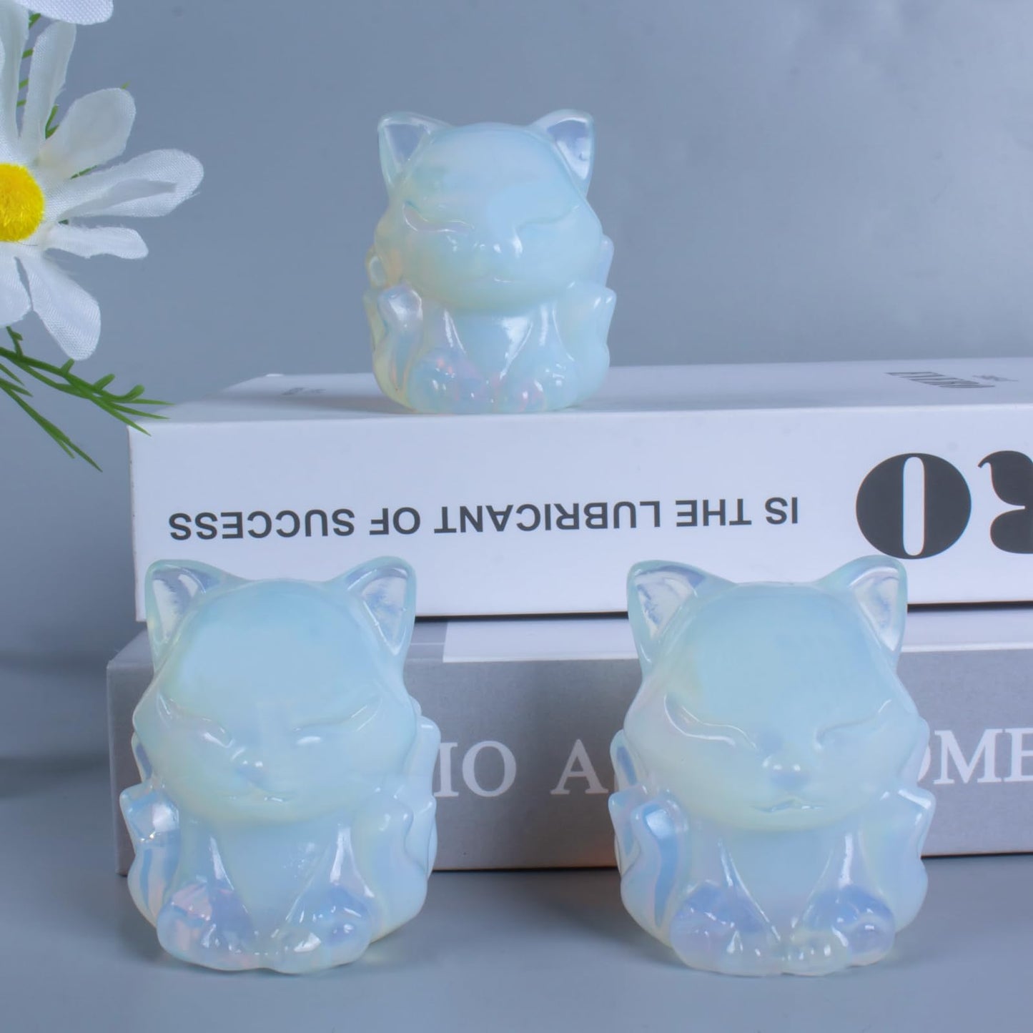 QLRSUXN Opalite Nine Tailed Fox Decor,2 Inch Healing Crystals Fox Statue,Lucky Guardian Pocket Fox Figurines as Women’s Gifts,Fox Figurine for Office Home Decor and Ornament.