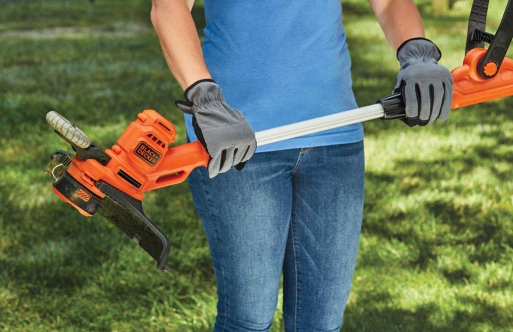 BLACK+DECKER String Trimmer Weed Eater, Corded Electric Weed Wacker, 6.5 AMP Motor, 14-inch Cutting Deck, 2 in 1 Trimmer and Edger, Lightweight and Powerful (BESTE620)