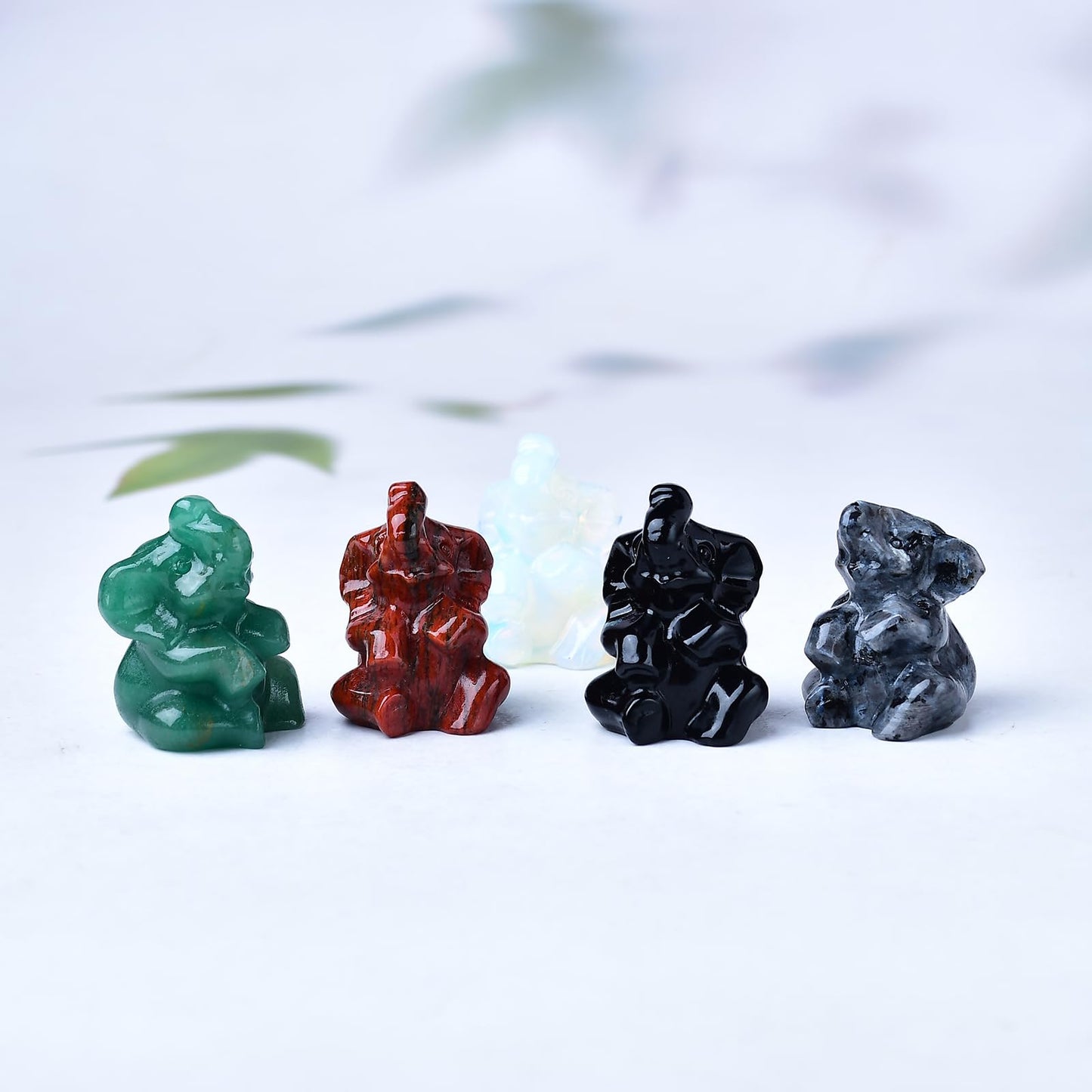 WUYOUSHI Obsidian Elephant Decor Figurine Crystals and Healing Stones Elephant Statue Polished Pocket Gemstones Bedroom Office Desk Home Decoration A Lucky Decoration