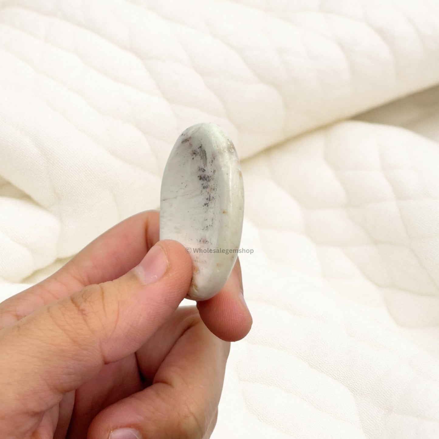 GEMSCITE Scolecite Thumb Worry Stones Metaphysical Gemstone Crystal Healing Reiki Men Women Gift Feng Shui Positive Energy Love Wellness Palm Stones Wicca Powerful
