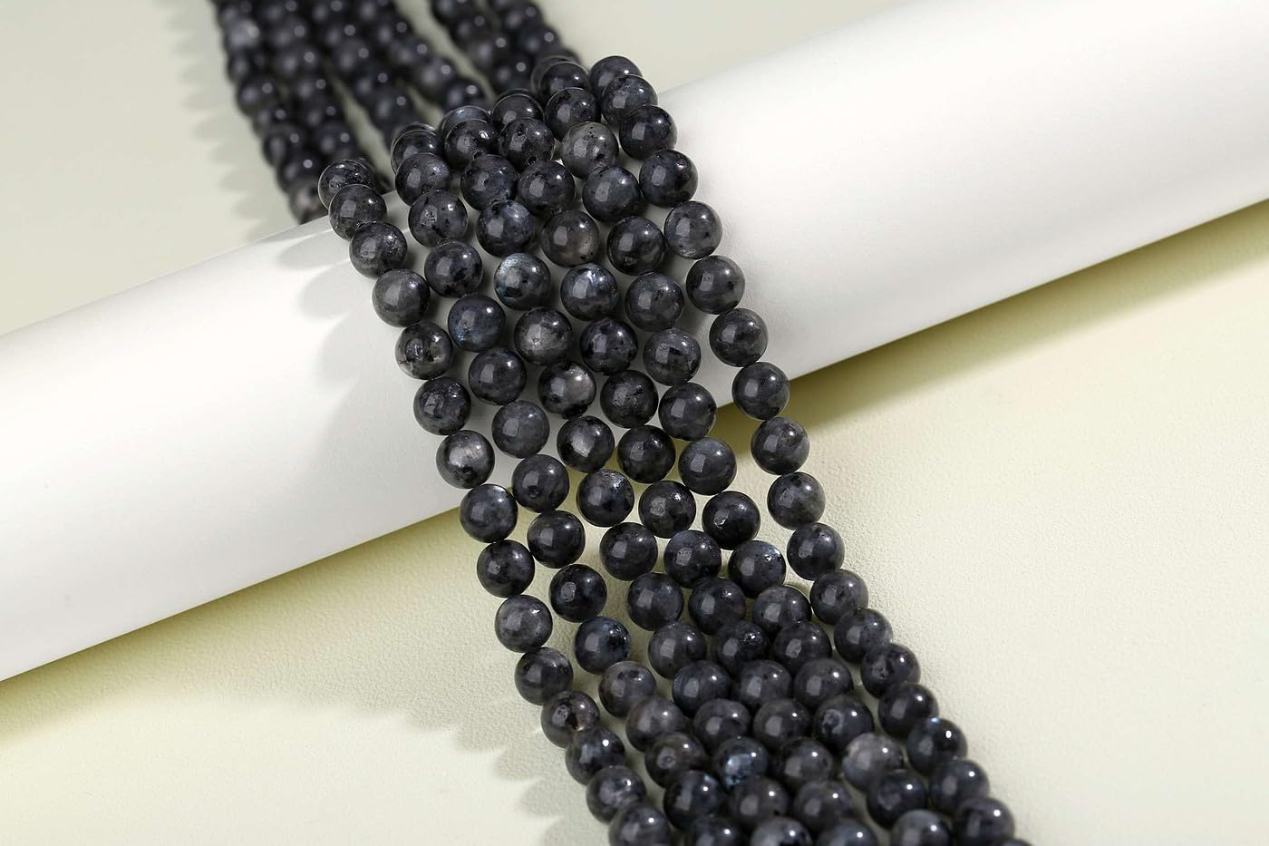 LAIDANLA Black Labradorite 8mm Natural Stone Beads Round Loose Gemstone Stone Beads for DIY Bracelet Necklace Earrings Jewelry Making Polishing Genuine Real Beading Crystal 96PCS 2 Strand 32"