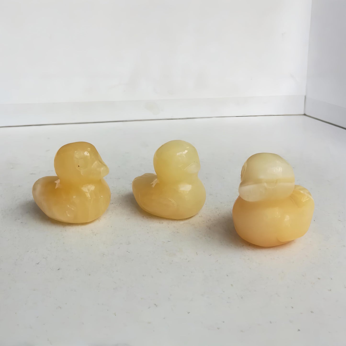 Bacatgem Natural Yellow Jade Crystal Duck Carving Positive Energy Home Decoration Desk Decor,1.18 Inchs Crystal and Healing Stone Ornament