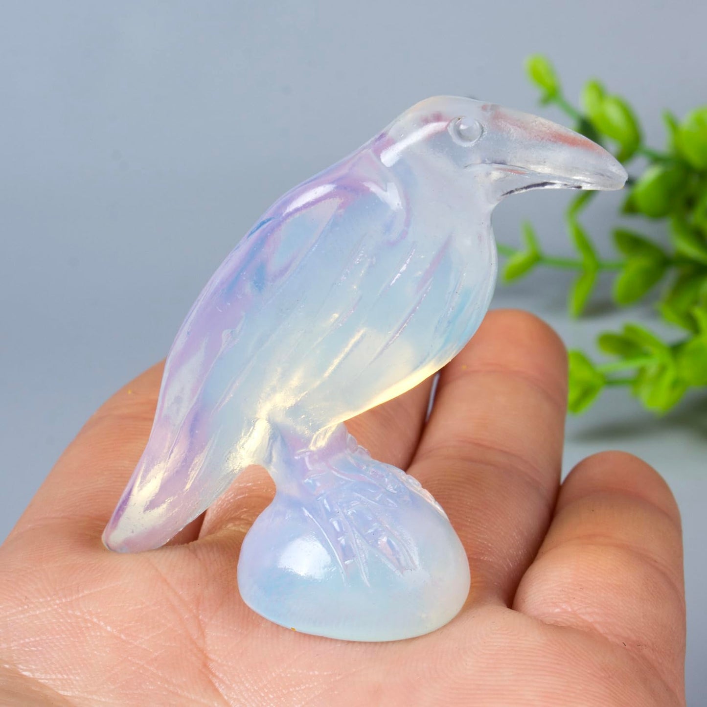 QLRSUXN Opalite Raven Figurines,2 Inch Healing Crystal Animal Statues, Lucky Guardian Pocket Crow Figurines as Women’s Gifts,Raven Statues for Office Home Decor and Ornament.