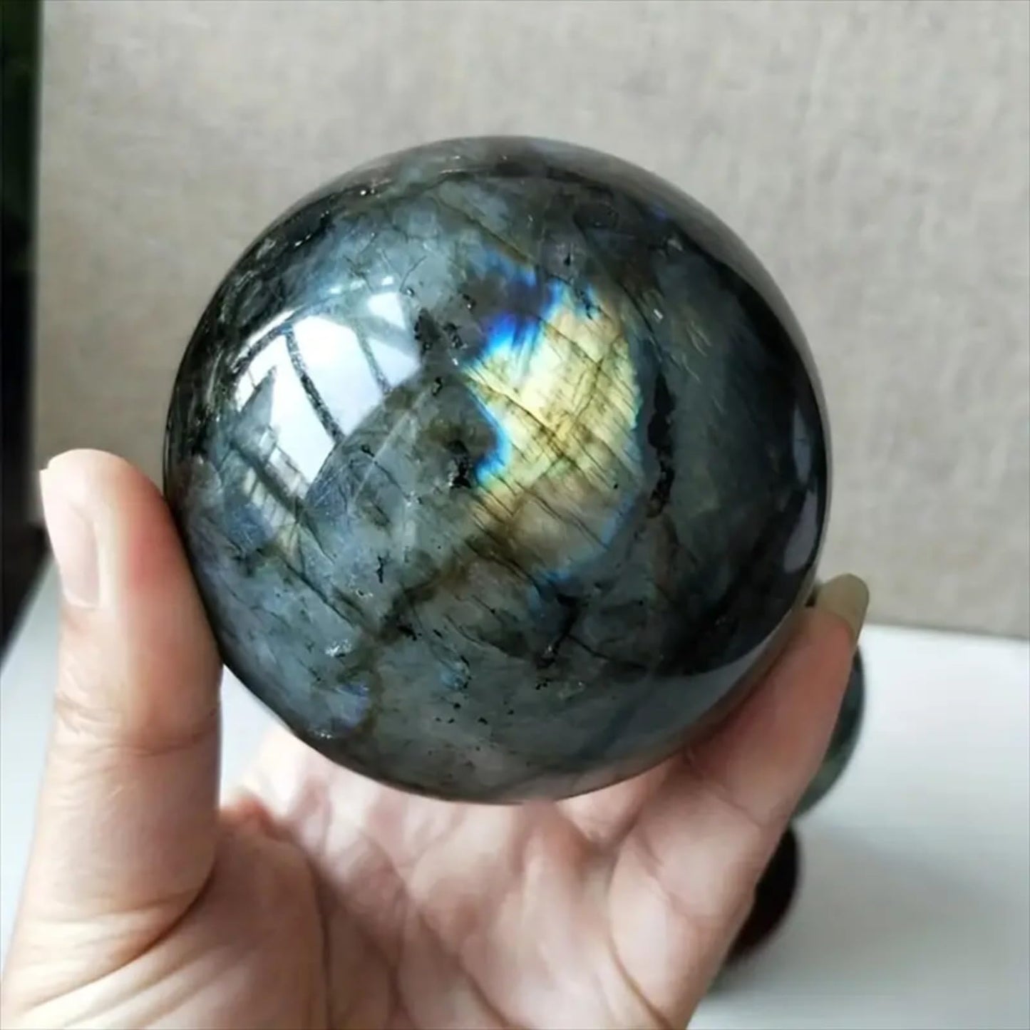 YOUNAIERZX Natural Labradorite Crystal Sphere 50-60mm Polished Healing Stone Ball Moonstone Fengshui Decor Reiki Energy Chakra Home Decoration Gift