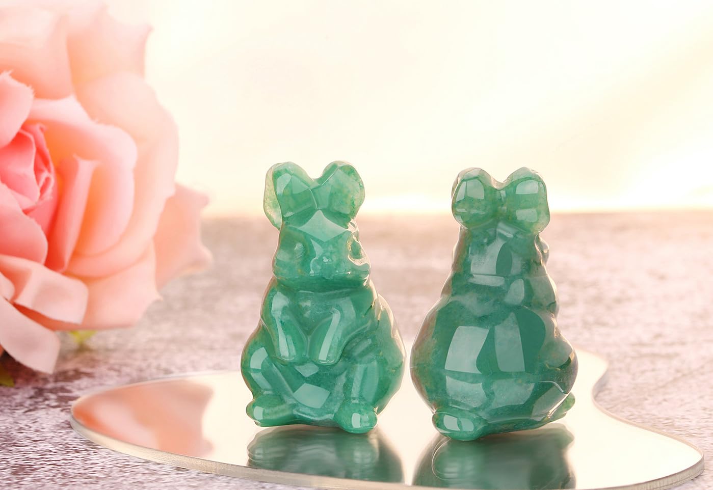 QINJIEJIE 2" Green Aventurine Bunny Decor Crystals Rabbit Figurines, Easter Bunny Statue Decorations Carved Stones Statue Natural Gemstones Polished for Spring Easter Decor Party Favors