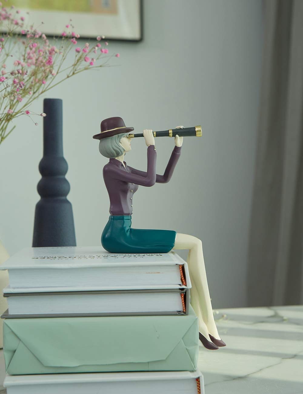 HAUCOZE Woman Figurine Statue Telescope Art Sculpture Modern Home Decor Gift for Living Room Bedroom Office Polyresin 9.1 Inch