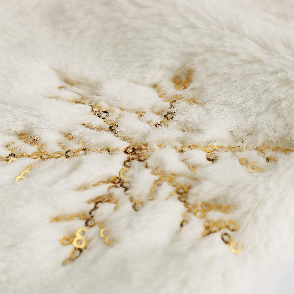 SherryDC White Plush Christmas Stockings 2 Pack, 19" Silver & Gold Snowflake Sequin Embroidered Fireplace Hanging Stockings Set for Christmas Decoration