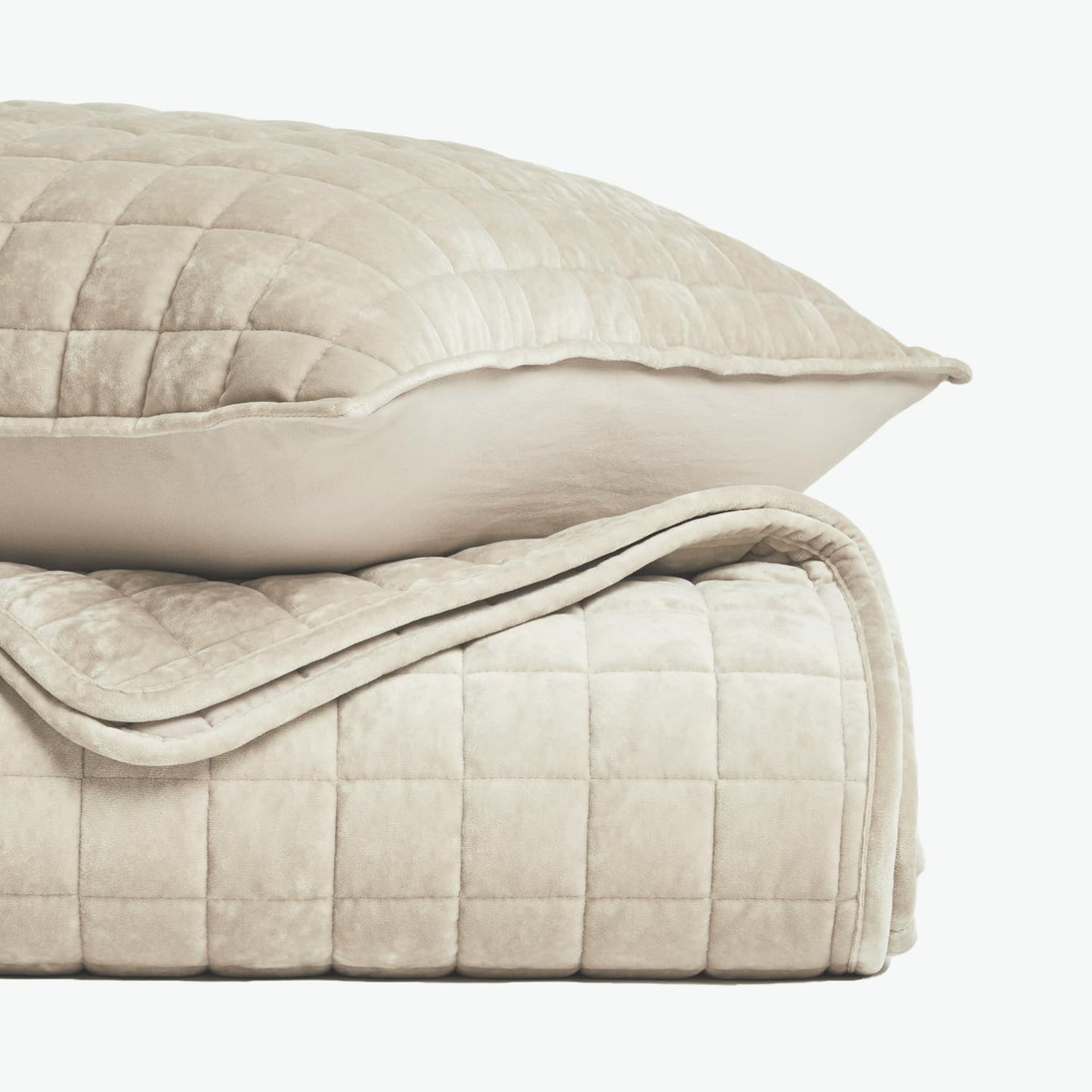 RECYCO Luxury Velvet Quilt Set King Size Bedding Sets, Ultra Soft Velvet Comforter Set, Lightweight Channel Box Stitch Oversized Bedspread Coverlet for All Season, with 2 Shams, Beige