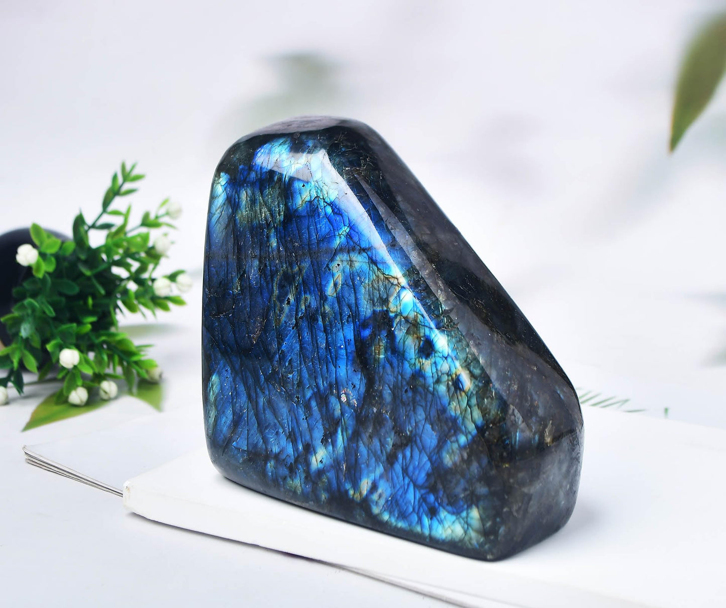 FZBHRO Large Labradorite Rock Polished Slab Block Healing Crystal Stone for Meditation Gift Home Decor 1.7-2.2 Pound